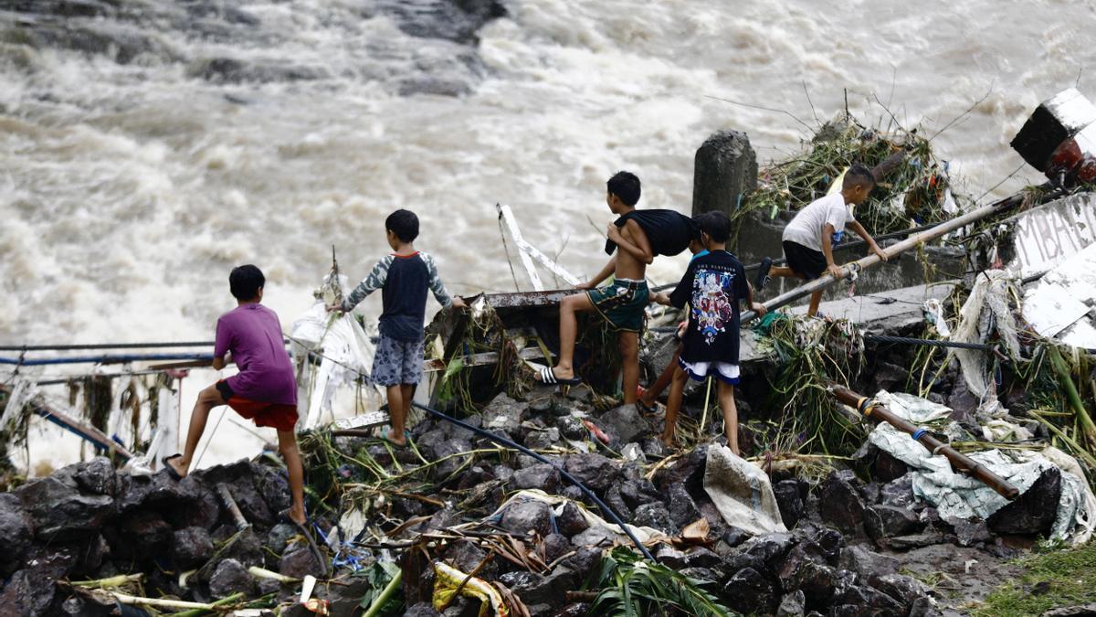 Death toll rises to 15, 21 missing from Typhoon Yagi in the Philippines