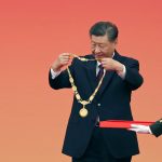 Dilma receives medal from Chinese President Xi Jinping