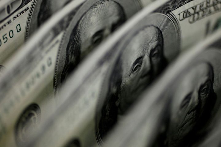 Dollar falls to R$5.51 awaiting interest rates in Brazil and the US