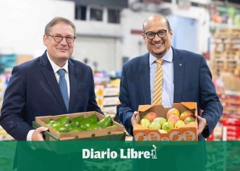 Dominican Republic exhibits "Latin America Exports" products