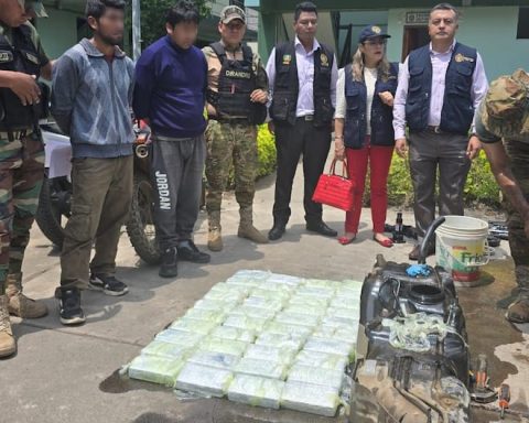 Driver and companion caught with 40 kilos of cocaine alkaloid in Cusco (PHOTOS)