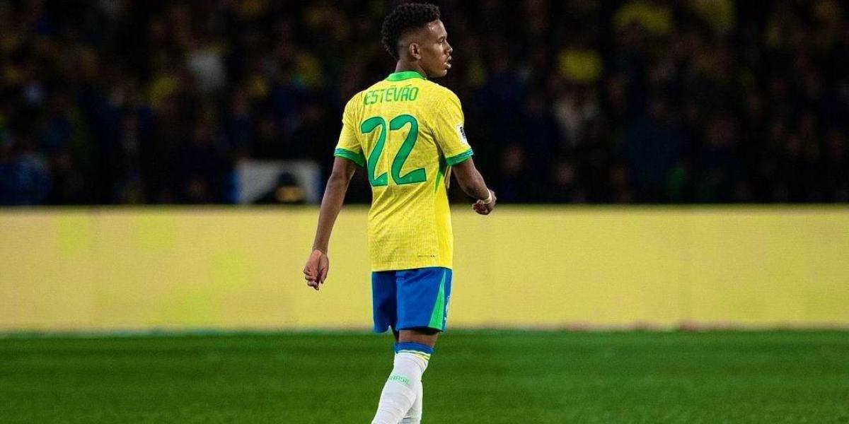 Estevão makes history with his early debut with the Brazilian national team