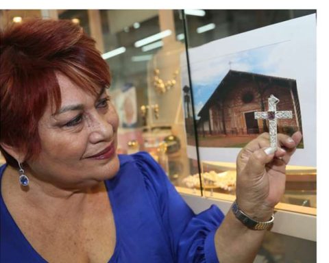 Fanny Jiménez tells the story of Joyería Andrea, created 40 years ago