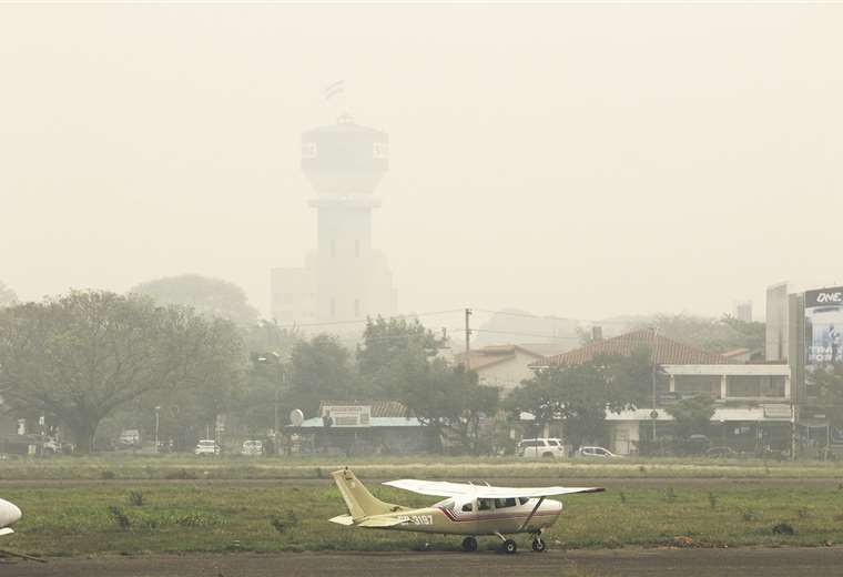 Fires suffocate the country and Santa Cruz, already without clean air, declares a regional disaster