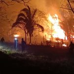 For five days, volunteers and soldiers have been fighting the fire in the Ambue-Ari Park in Guarayos