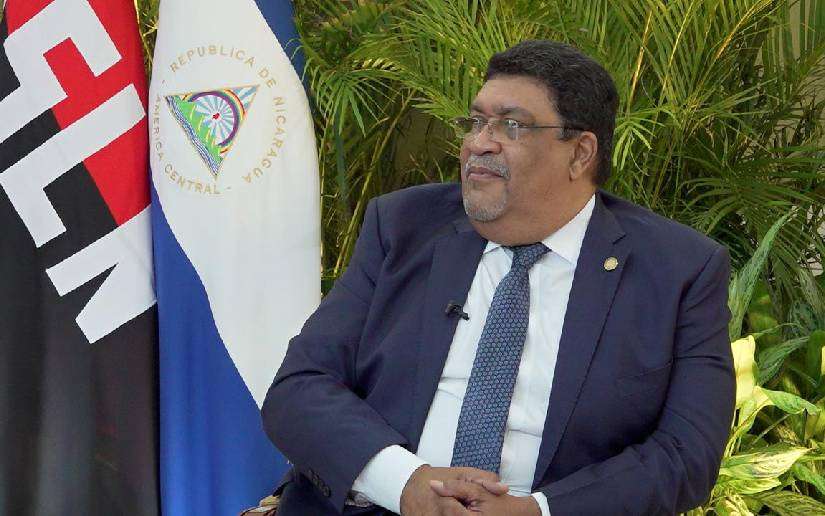 Foreign Minister Gil congratulates the new Minister of Foreign Affairs of Nicaragua