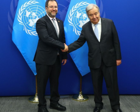 Foreign Minister Yván Gil meets with Antonio Guterres and denounces "aggressions" by the US