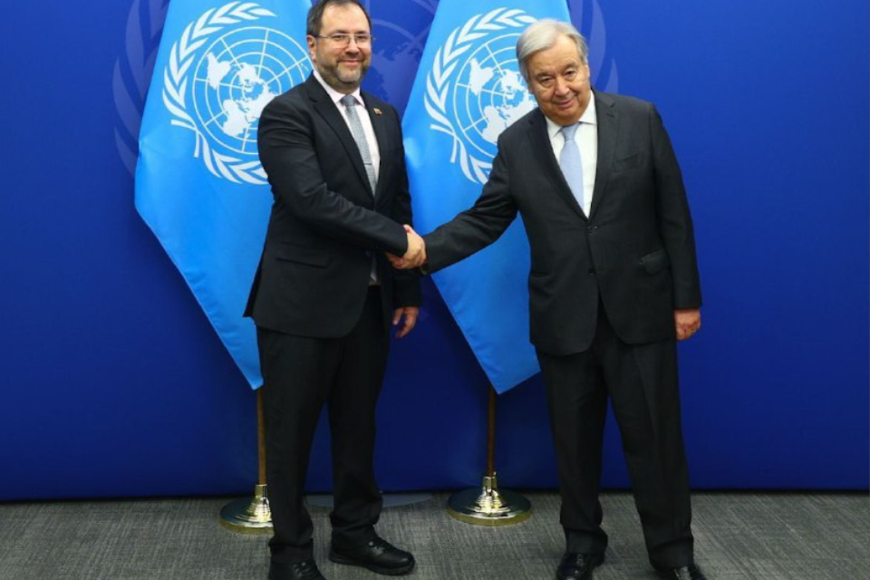 Foreign Minister Yván Gil meets with Antonio Guterres and denounces "aggressions" by the US