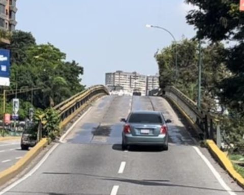 Full traffic was restored on the Las Mercedes overpass this #9Sep