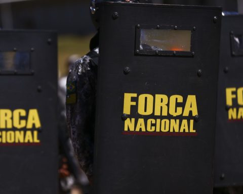 Government extends National Force's operations in Rio for 90 days