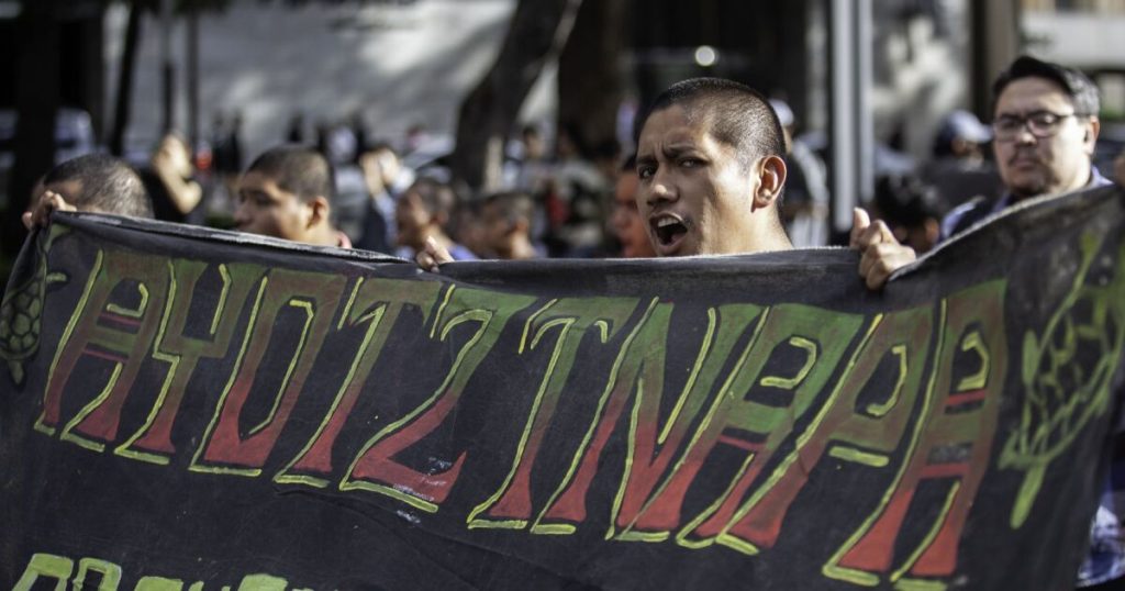 Guerrero launches campaign with billboards to find the 43 from Ayotzinapa