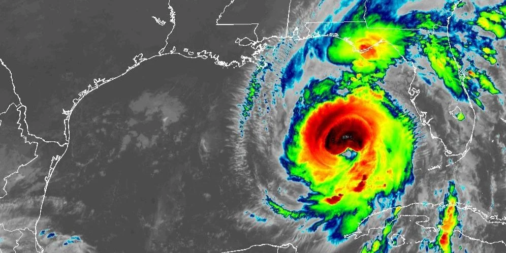 Huracán Helene en las primeras horas de este jueves