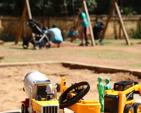 In Brazil, 4.5 million children need a place in daycare