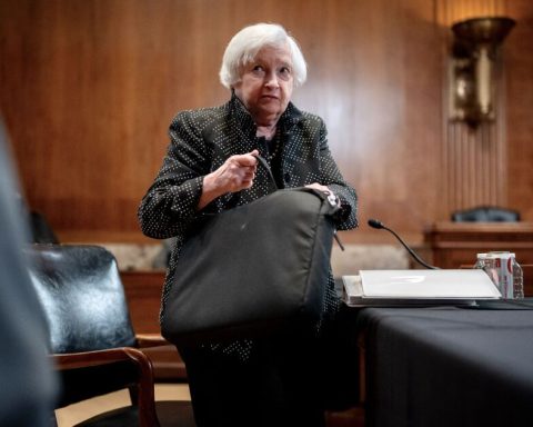 Janet Yellen opposes reducing capital requirements for banks