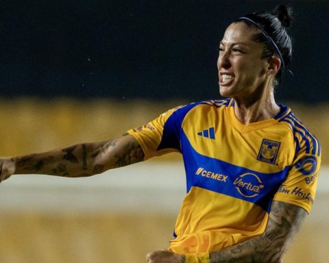 Jenni Hermoso scores one of the most beautiful goals of her career... and of Mexican soccer