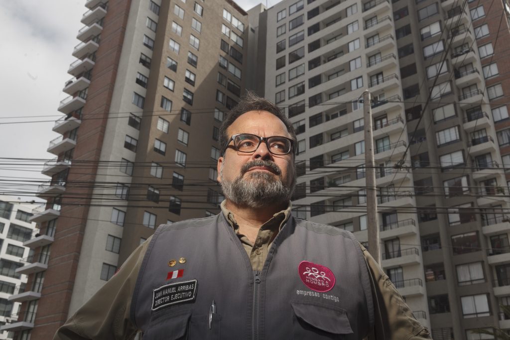 Juan Manuel Arribas, director ejecutivo de la asociación Hombro a Hombro. (Foto: Martin Pauca).