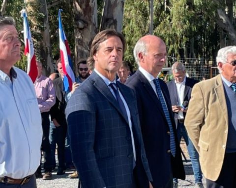 Lacalle authorized service stations of substitute Javier García and nephew of the mayor of the National Party