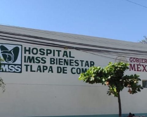 López Obrador will inherit 23 hospitals and 12 unfinished clinics from Sheinbaum