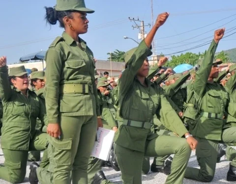 cubanet-cuba-servicio-femenino