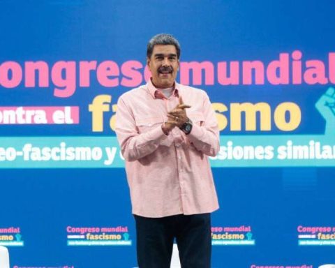 Maduro approves the creation of the Antifascist International
