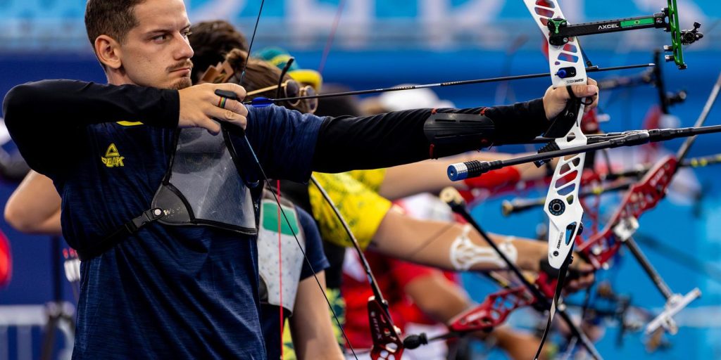 Marcus D'Almeida wins Brazilian archery championship