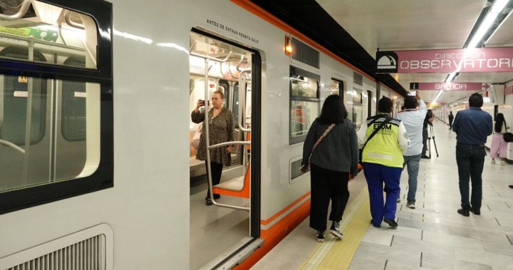 Metro Line 1 not fully reopened days after change of government in Mexico City