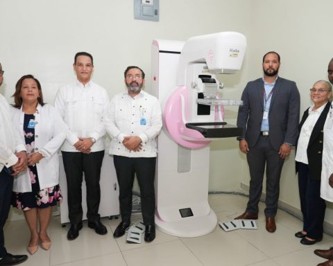 Ministerio de Energía y Minas dona mamógrafo de última generación al Hospital Materno Reynaldo Almánzar