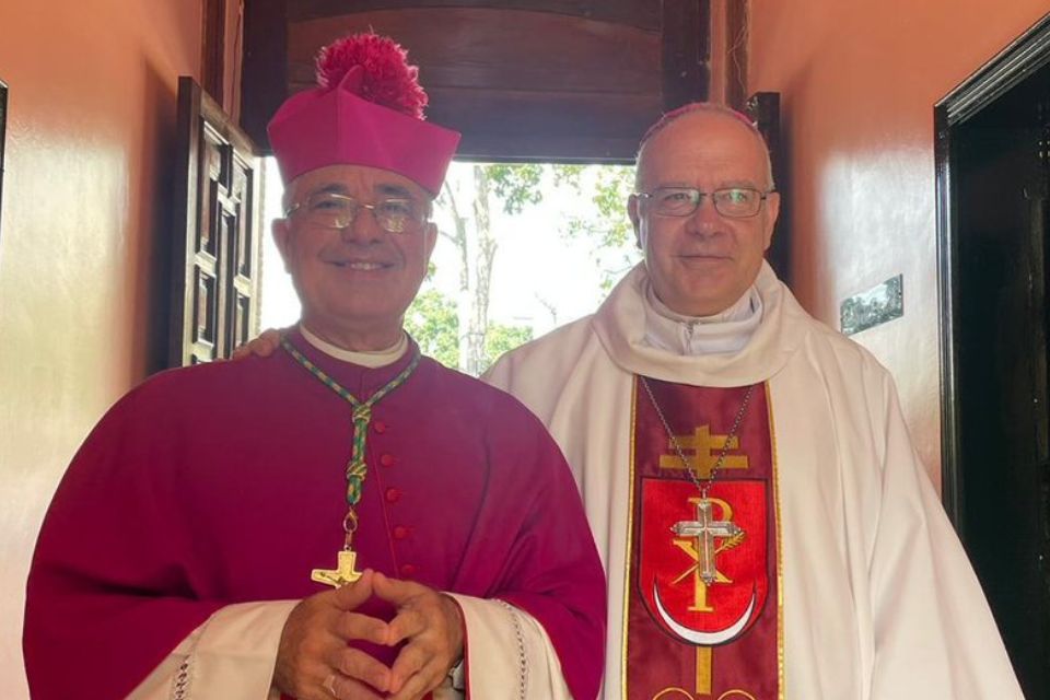 Monsignor Jesus Gonzalez de Zarate assumed the role of Archbishop of Valencia