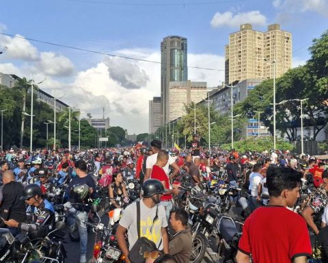 More than 1,500 motorized vehicles came out to celebrate Maduro's victory