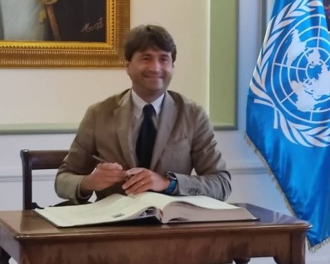 NGOs reject the presence of the UN Coordinator at the “Congress against fascism”