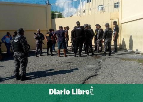 National Police rescues the colonel from prison 15 of Azua