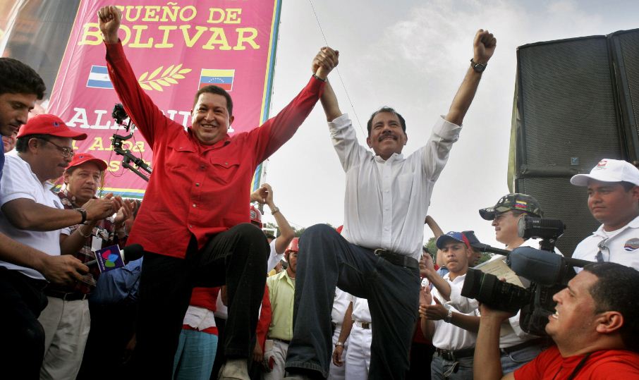 Ortega praises the oil "aid" initiated by Hugo Chavez, but remains silent about the multimillion-dollar mess he has brought upon the country