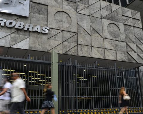 Petrobras reaches 1 million individual shareholders on the stock exchange