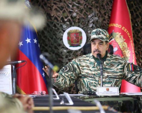 President Maduro ordered to reinforce anti-terrorist operations