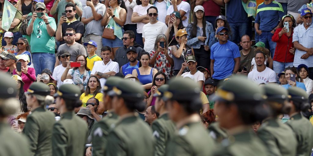 Public highlights plural nature of September 7th parade in Brasília