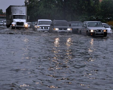 Aumentan a 15 las provincias en alerta por presencia de vaguada