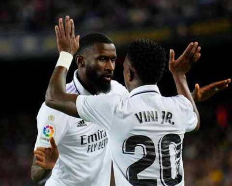 Real Madrid, allied with the posts, wins with goals from Vinicius and Mbappé from the penalty spot