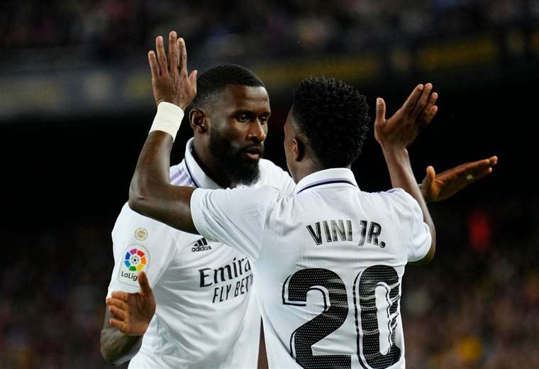 Real Madrid, allied with the posts, wins with goals from Vinicius and Mbappé from the penalty spot