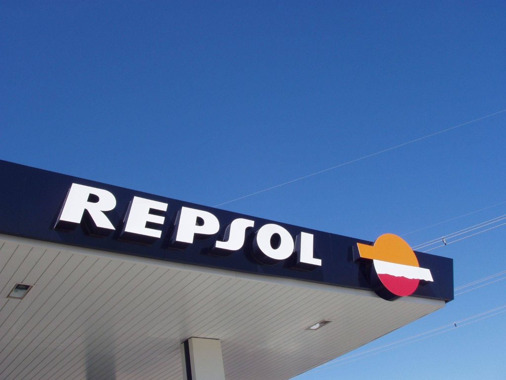 Relations between Spain and Venezuela are strained: oil deals and 60 companies are involved