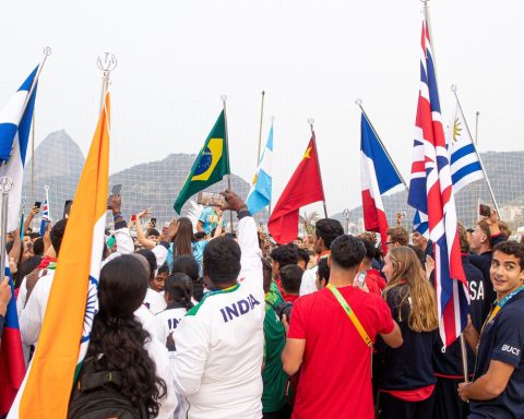 Rio de Janeiro hosts the Opening Ceremony of the University Beach World Championship