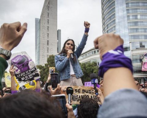 Rojo de la Vega leads protests against the annulment of the election in Cuauhtémoc