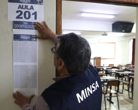 Ministerio de Salud siguió adelante con la ejecución de la prueba a pesar de las críticas.