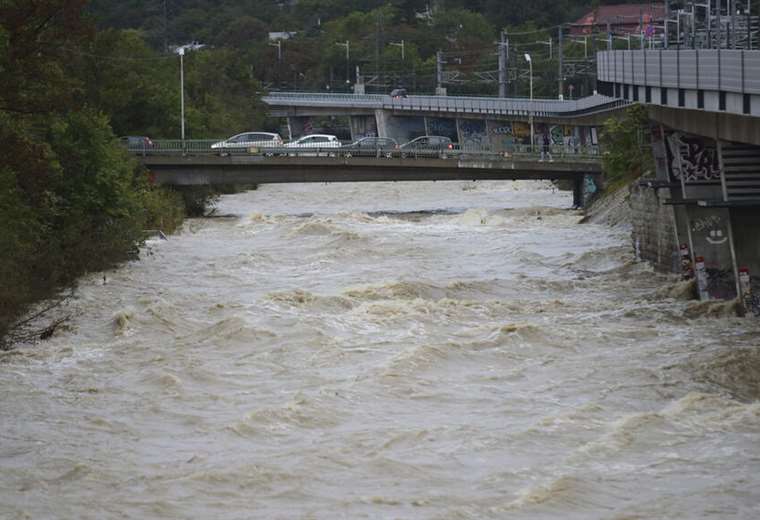 Storm Boris: Mass evacuations continue in Central Europe, where anxiety persists