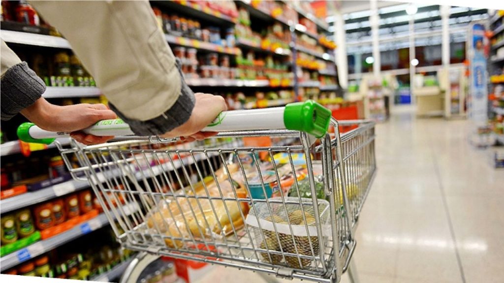 Supermarkets raise their hands and warn of a new tax increase