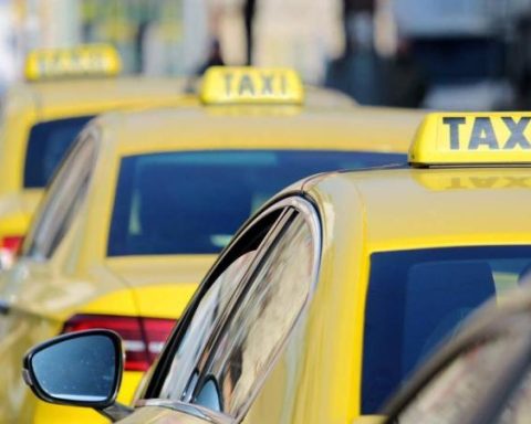 Taxi drivers' strike: what is the union demanding?