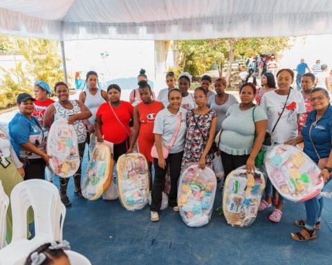 The National District Mayor's Office carries out a medical and social operation in Arroyo Manzano