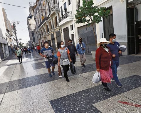 The difficulties of a businessman in downtown Lima