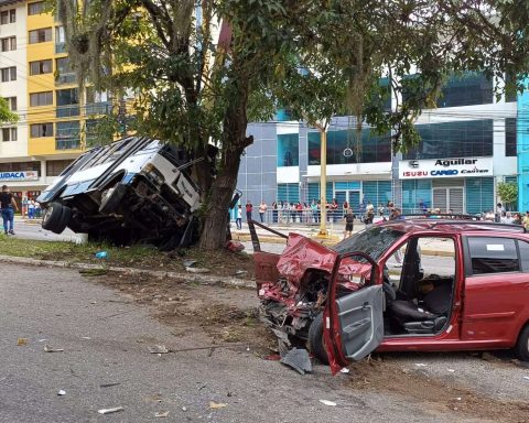 Three people die in a road accident in Mérida