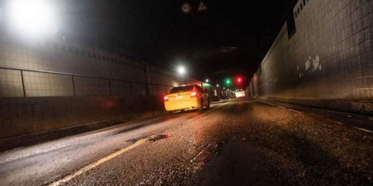 Traffic is restored in the Havana Bay tunnel after flooding