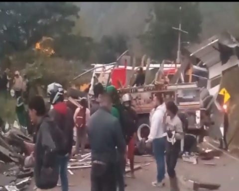 Dos niños víctimas de la tragedia en Huila: bus escalera perdió los frenos y se estrelló